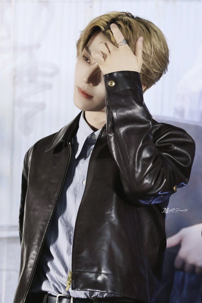 🐱💕•〰️• tweet media