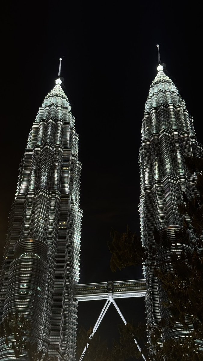 يوسف tweet media