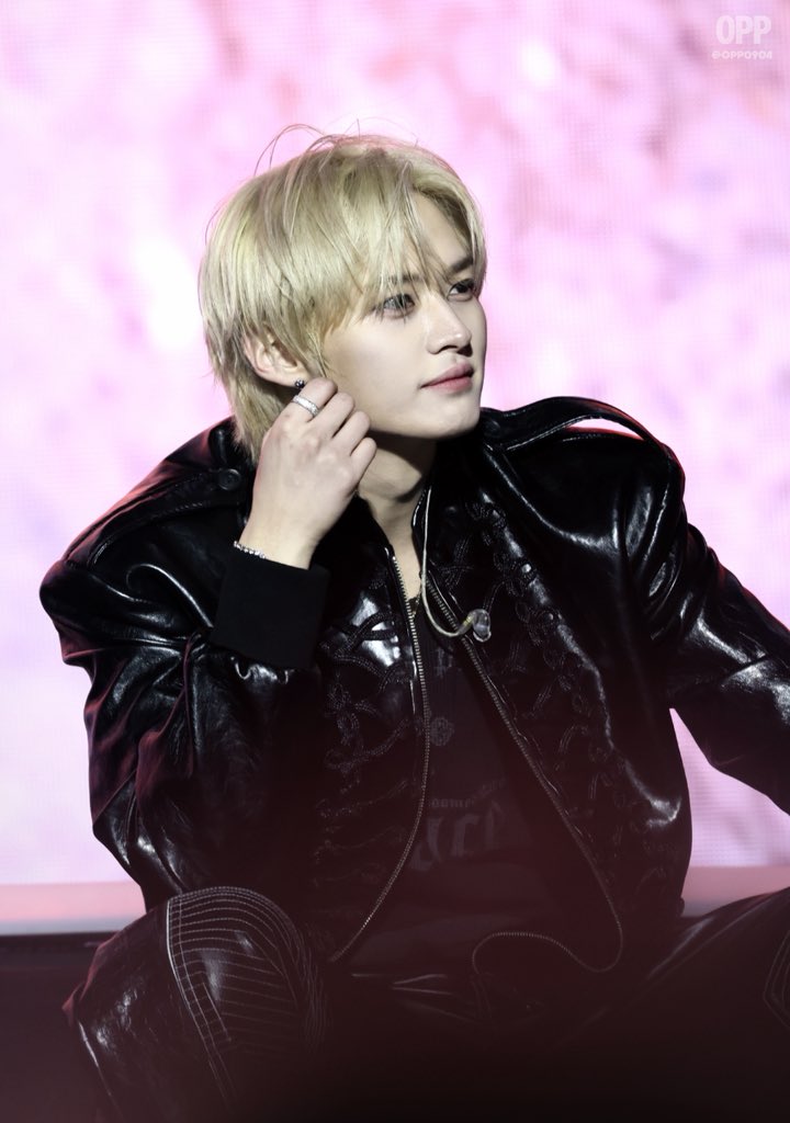 . 🩵 𝘀𝗵𝗮𝗿𝗺𝗶𝗻𝗻𝗶𝗲 ⋆ 𝗱ø 𝗶𝘁 ִ . 🌙 ˚ tweet media