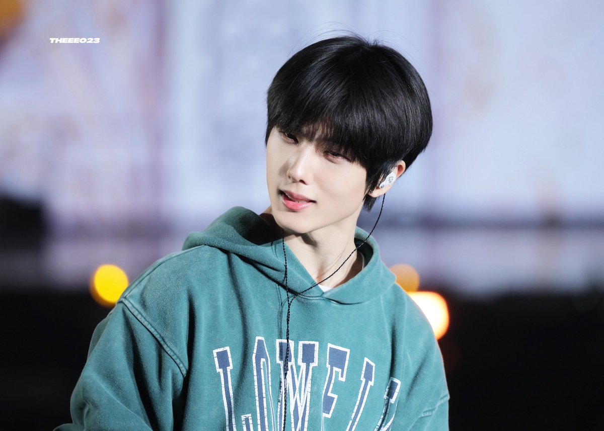 삥•• tweet media