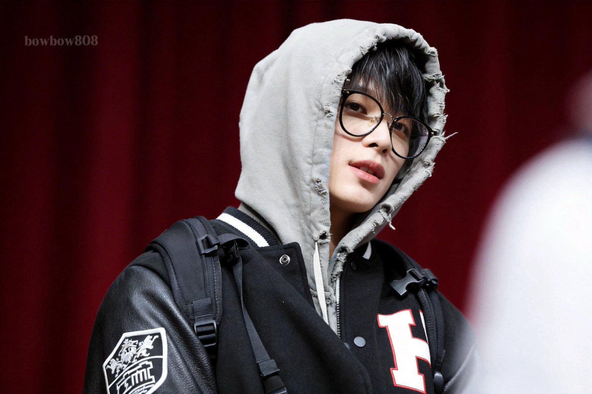 _bowbow808's tweet photo. hot nerd
#주연 #더보이즈
#JUYEON #THEBOYZ 
#AprilFoolsDay https://t.co/PbHEictWiz
