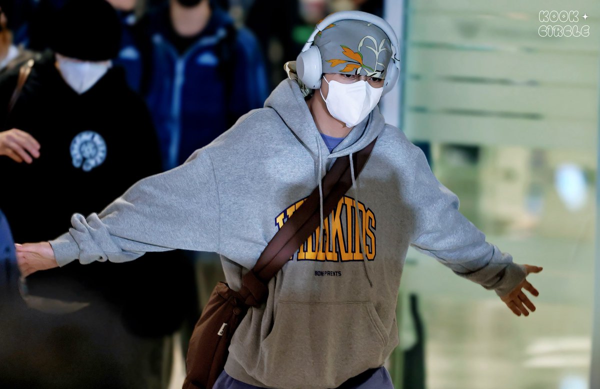 𝑲𝑶𝑶𝑲_𝑪𝒊𝒓𝒄𝒍𝒆🐰 tweet media