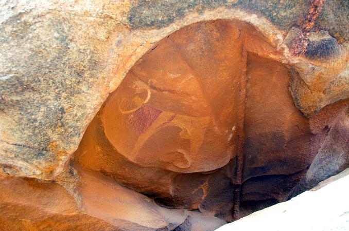 Hooyoley's tweet photo. This is one of the old kingdoms writing yet they're wring with similar style writing , but it's thousands of years in part  yet it is like the same person writing well that is SacMaal writing 🐂. https://t.co/dBoUG6ta9O