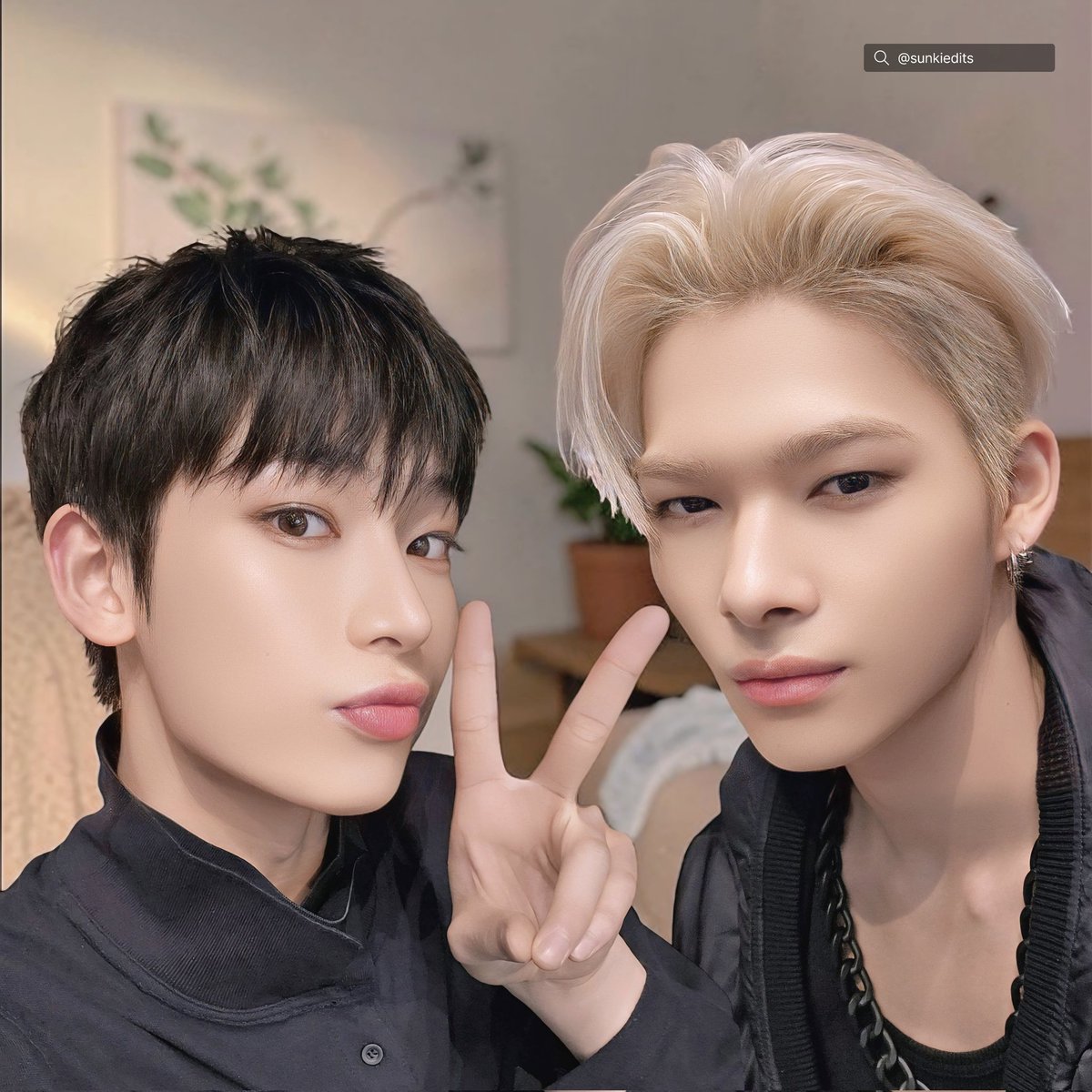 sunkiedits's tweet photo. 💙🤍🖤

#SunKi #SUNOO #선우 #NI_KI #니키 #선기 #AlwaysWithSunKi #sunkist #24_SunKi #닠선 https://t.co/qeLBZULFGD