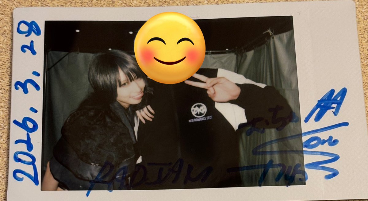 無ー🚬 tweet media