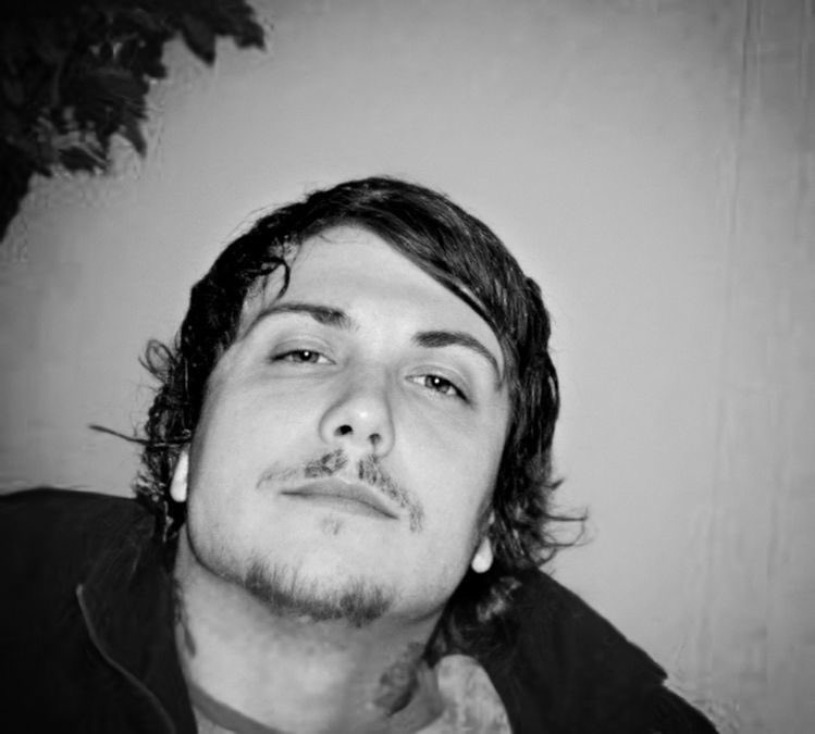 chloe 🧁 tweet media