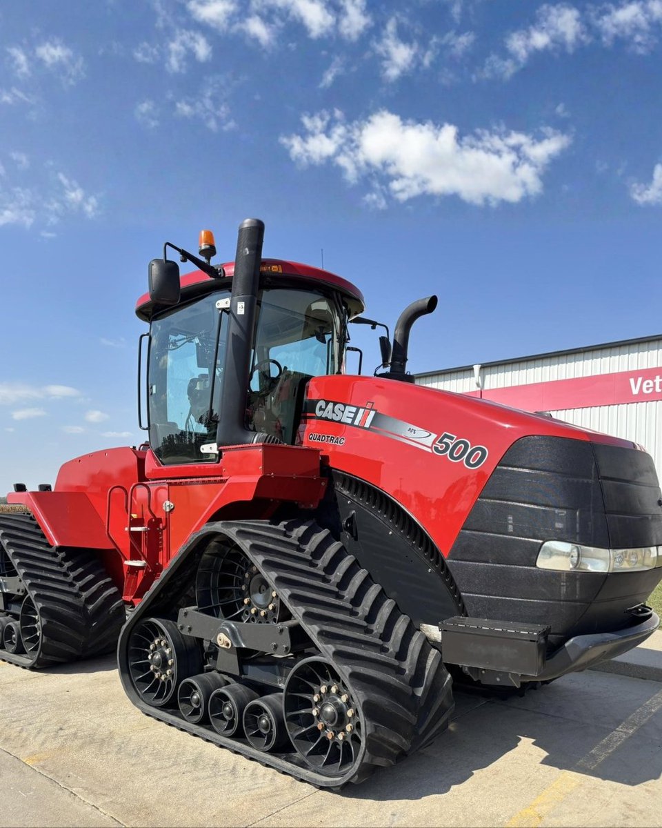 TractorHouse tweet media