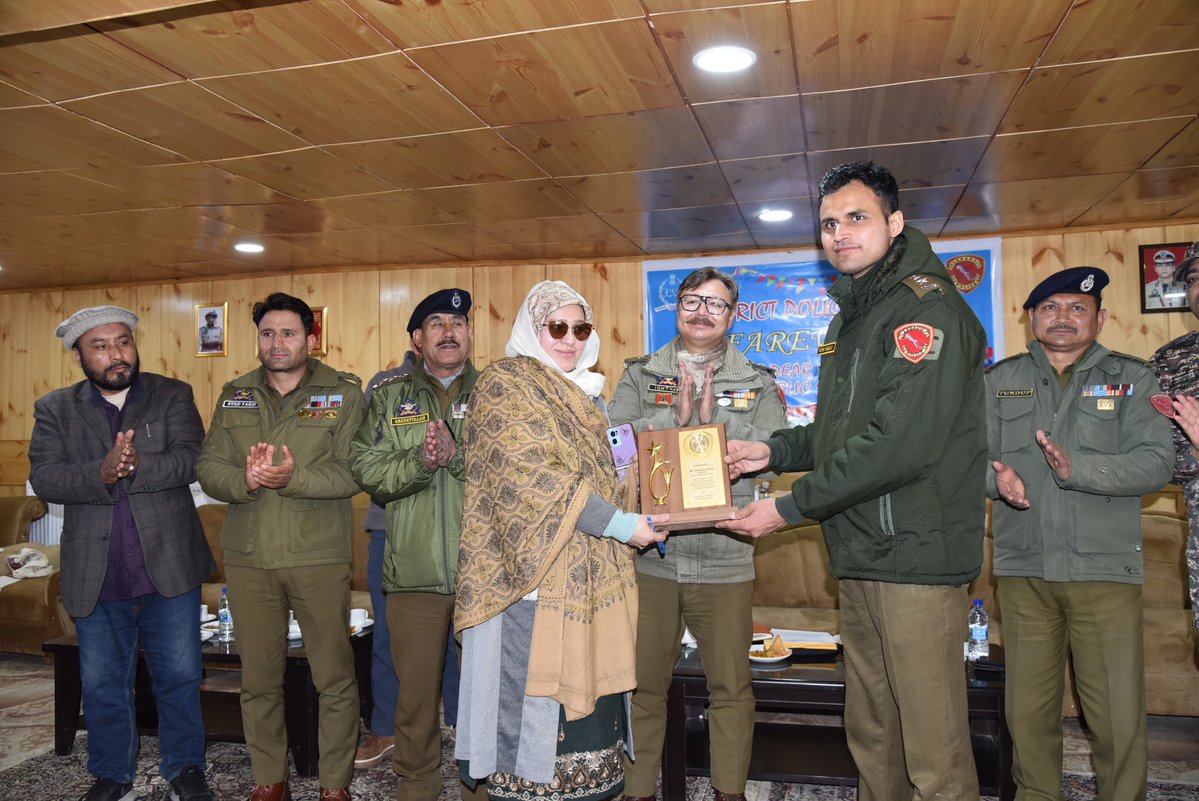 DISTRICT POLICE KARGIL tweet media