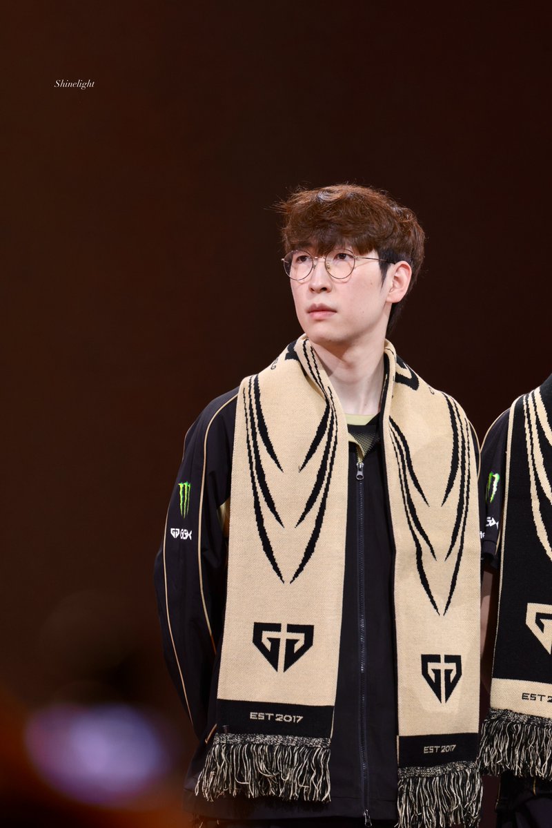 Shinelight tweet media