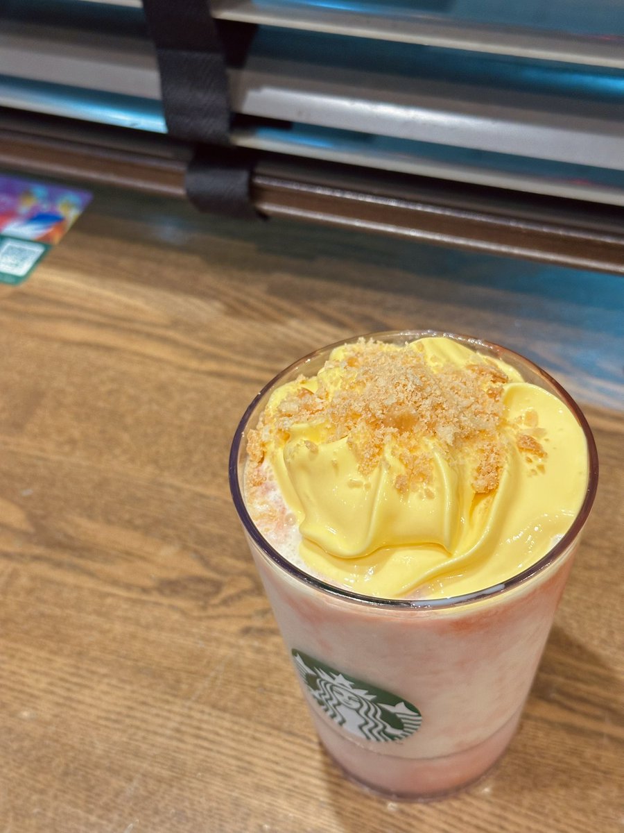 ビッグベア@シュークリームゴリラ tweet media