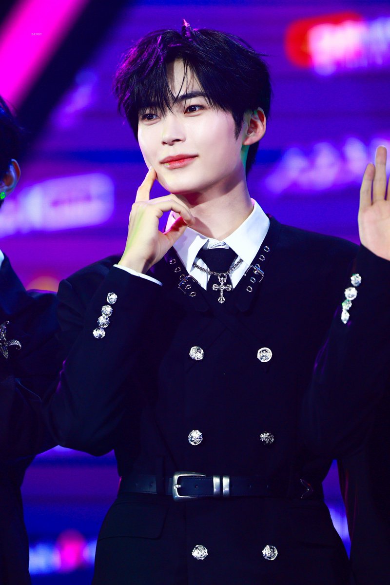 BANG！！ tweet media