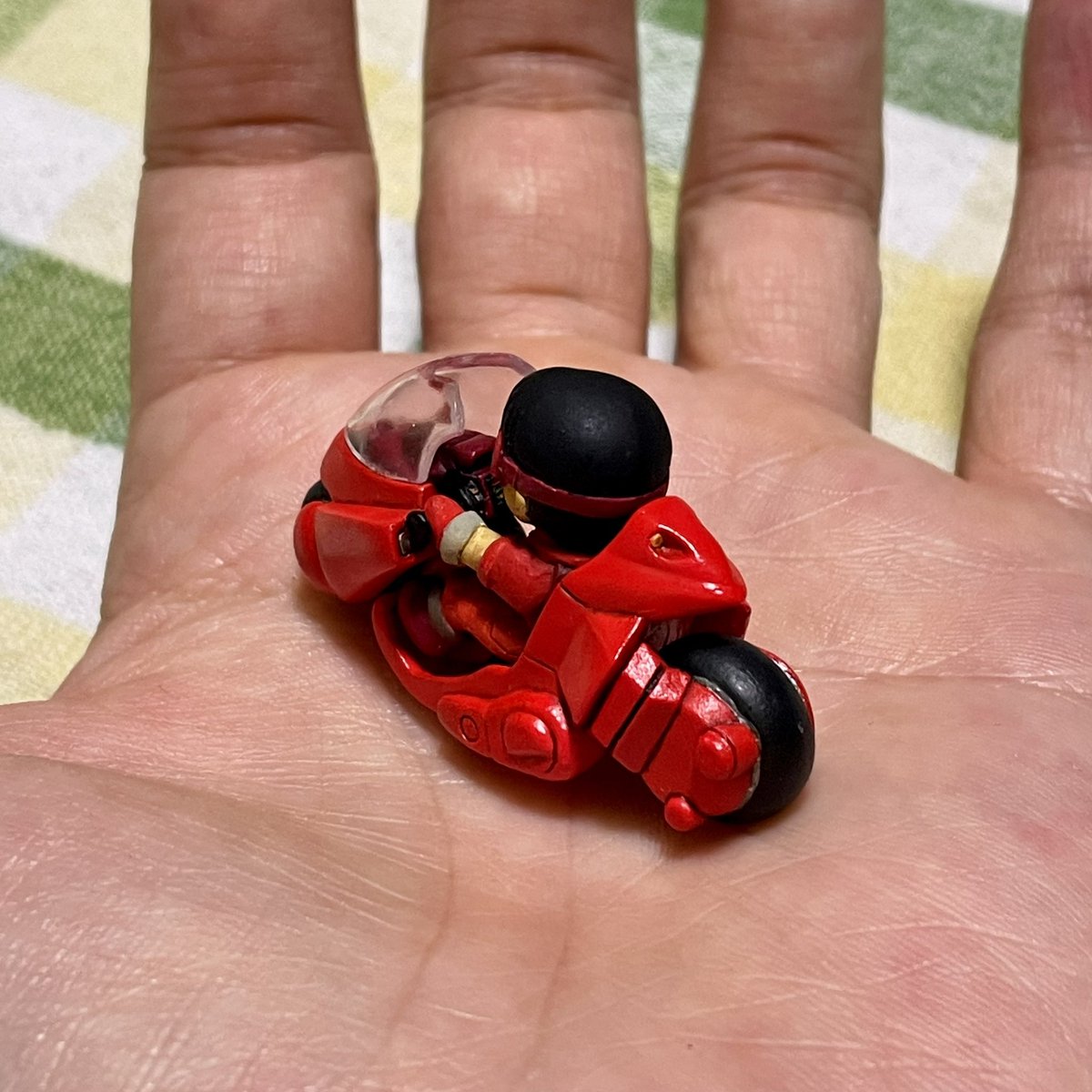 とむそん tweet media