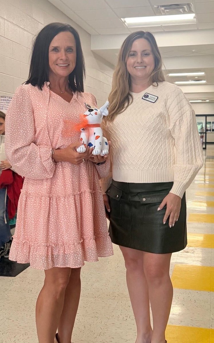 K1Education's tweet image. #WhereIsWinnie? 🐶
Gwynn James has been a steady presence at St. Richards from day one—supporting teachers, reaching students, and building strong foundations every step of the way. 💙

#KidsFirstAlways #Winnie