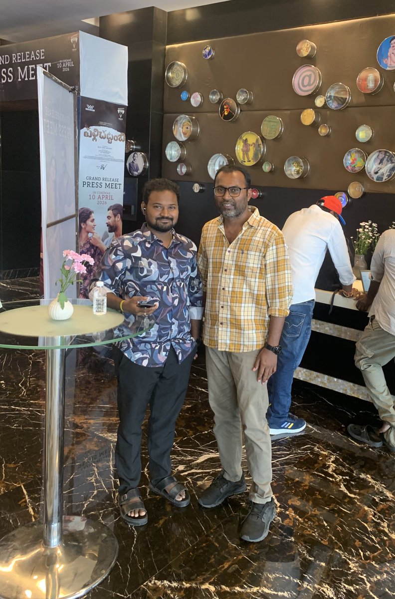 ItsmeHarii's tweet photo. Nice to meet you brother @rajeshmanne1 .One of Good Human Being and Nice Film journalist https://t.co/WD5BOCNQry