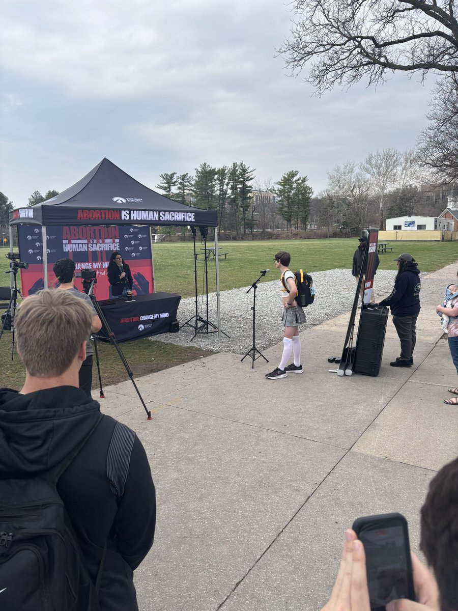 Lergus Washingbeard Shoelace tweet media