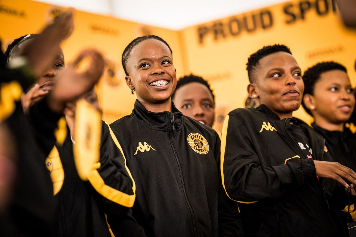 FARPost_ZA tweet media