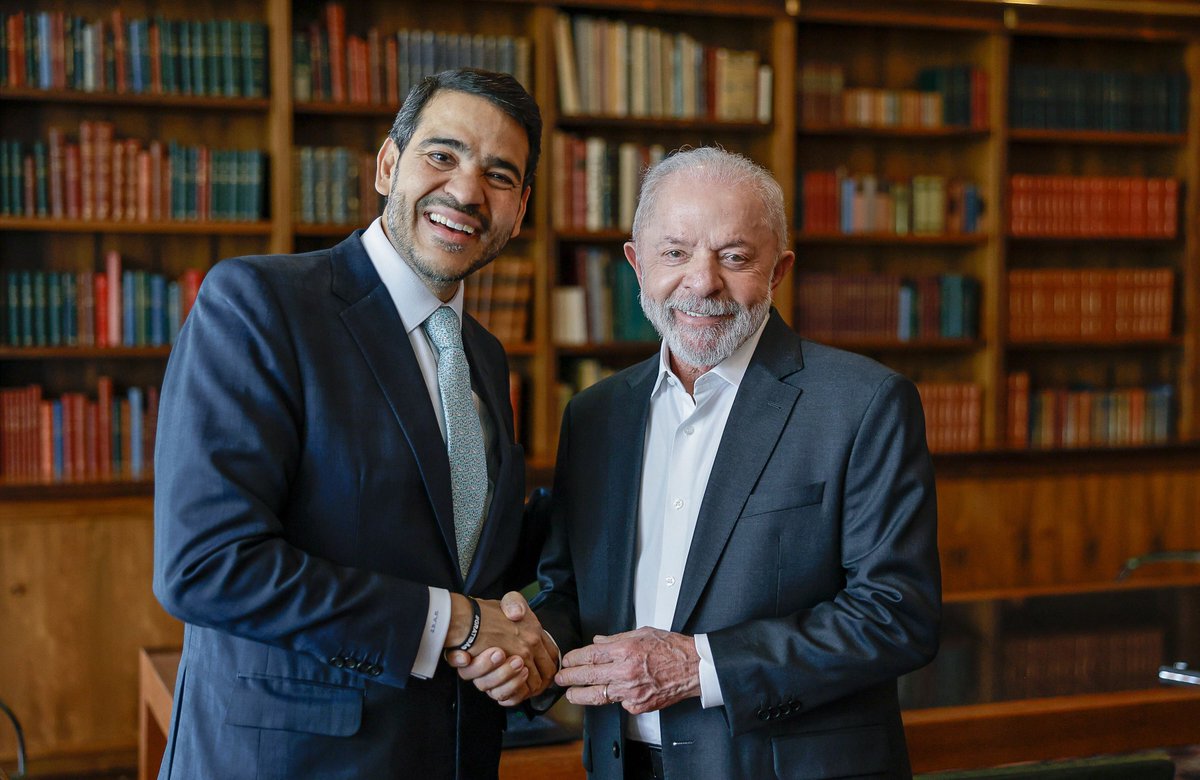 Eixo Político tweet media