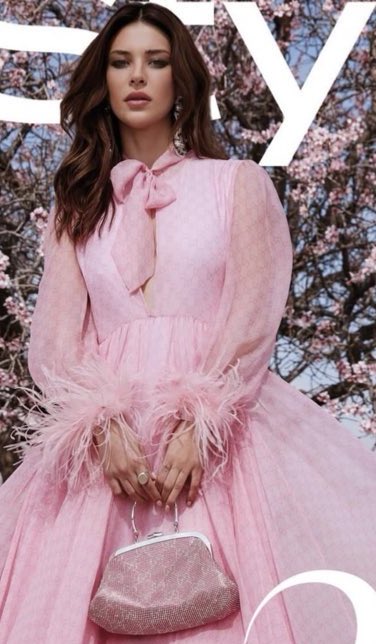 Melekcry's tweet image. Bu nası bi güzelliktir yahu bayıldımmmm🧿🧿🧿🧿 #DevrimÖzkan #InStyle