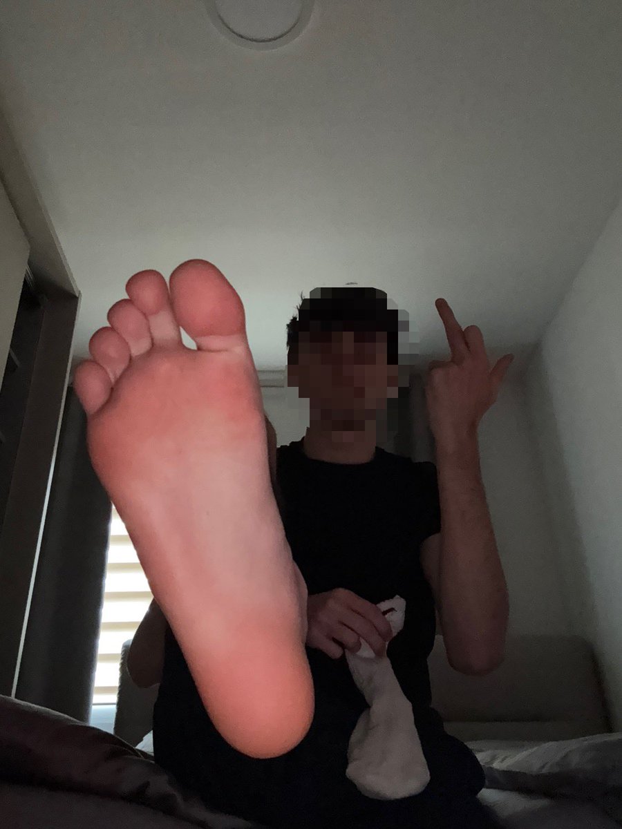 autteenmaster's tweet image. Looking for new losers, get in my Dms 😈

#socks #cash #cashfag #findom #findomsub #cashmaster