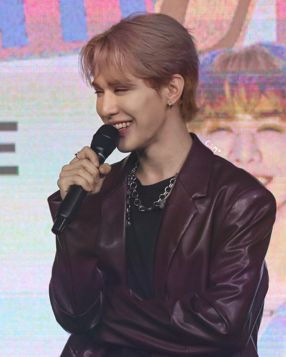 cem ✮˚༘⋆ tweet media