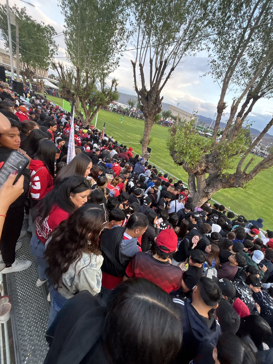 si soy un naco, un mega naco soy un naquete