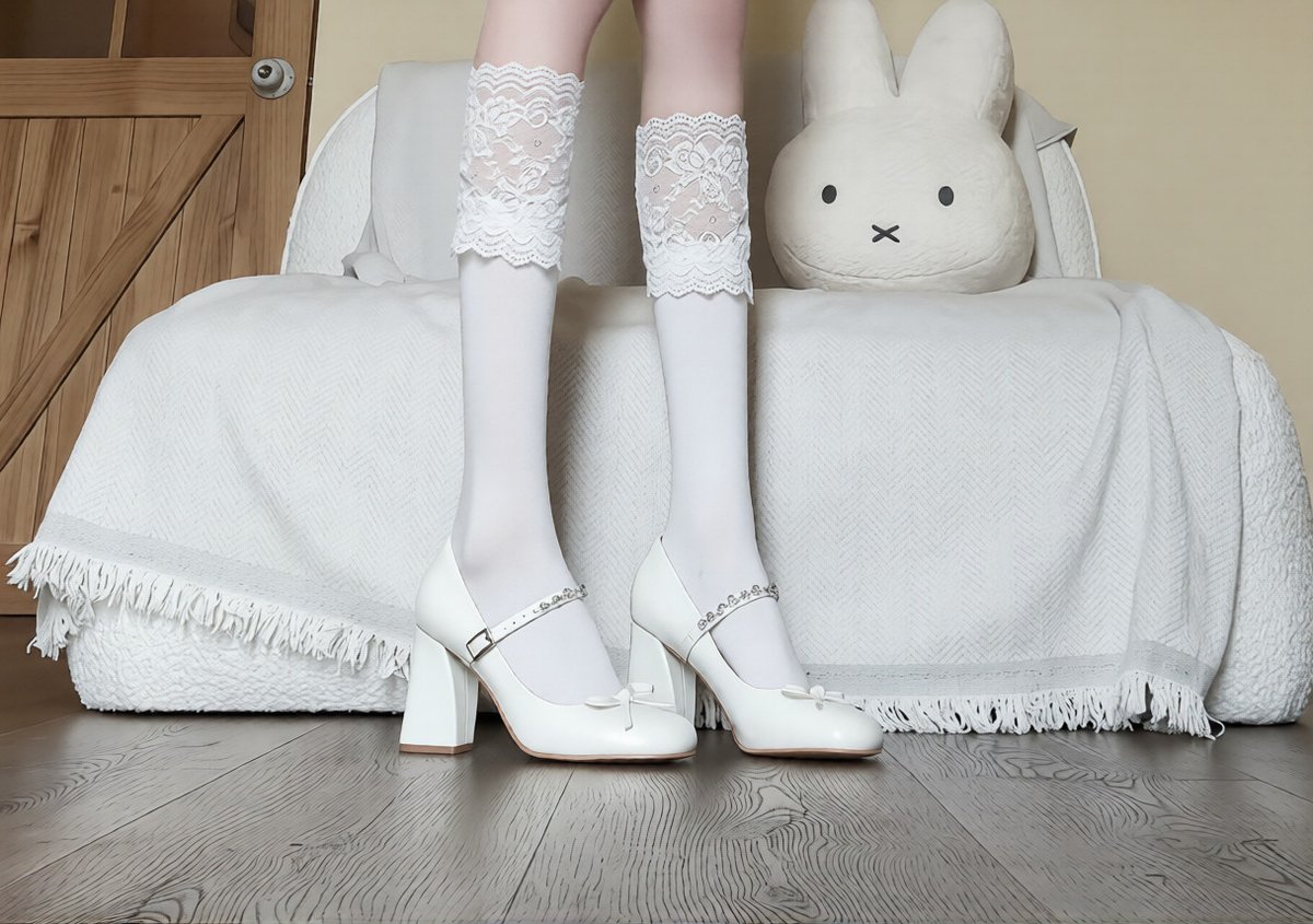 盘底的洋葱是我 tweet media