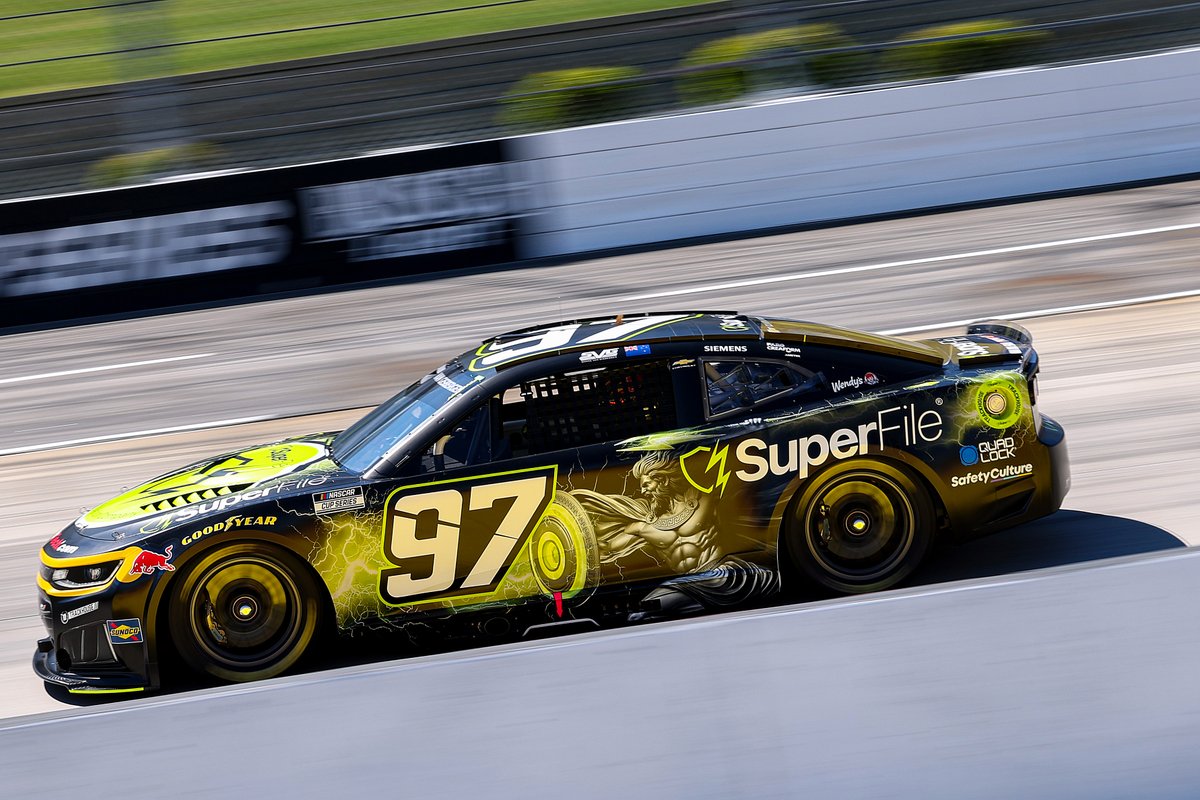 NASCARInsights's tweet photo. Trackhouse Racing's best finishes in 2026:

Shane van Gisbergen: 2nd - COTA
Ross Chastain: 3rd - EchoPark
Shane van Gisbergen: 6th - EchoPark
Shane van Gisbergen: 11th - Martinsville
Shane van Gisbergen: 11th - Phoenix
Shane van Gisbergen: 14th - Darlington
Connor Zilisch: 14th - COTA