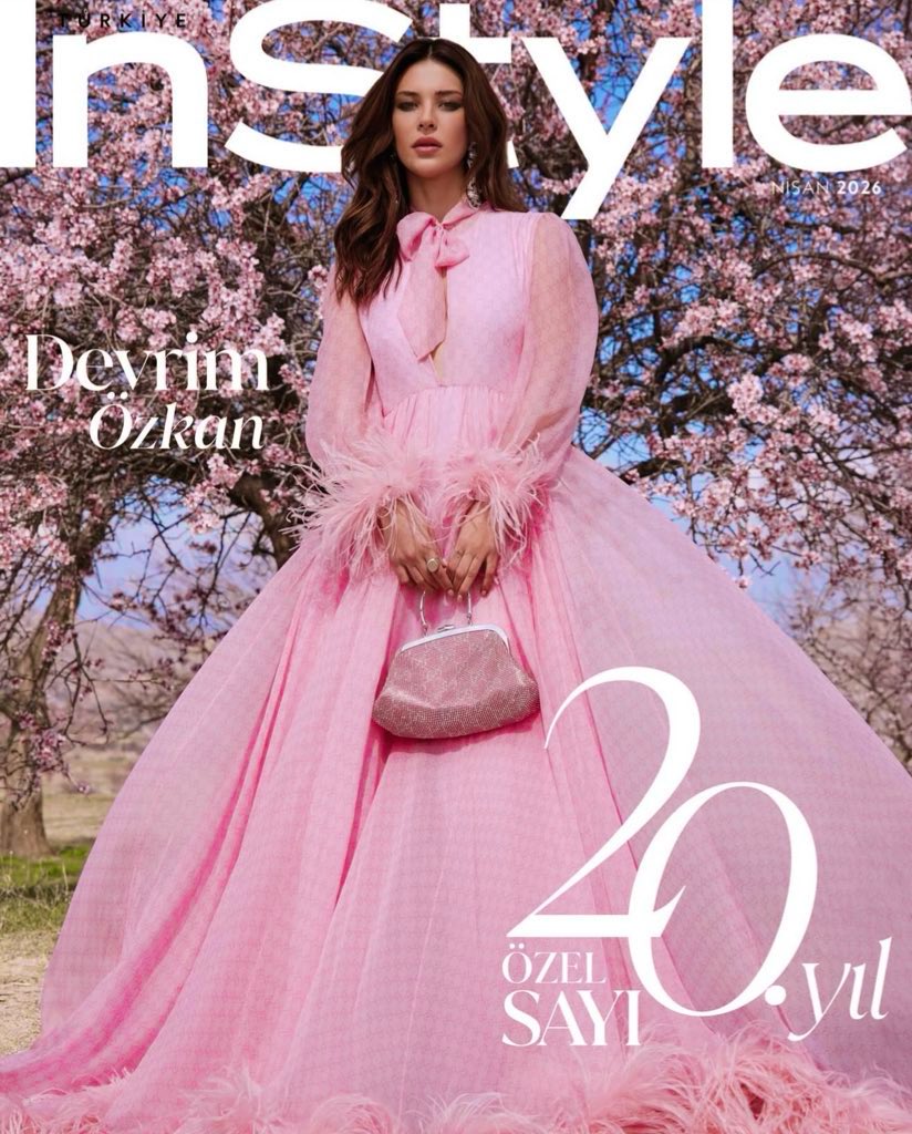 Melekcry's tweet image. My princess👸 #DevrimÖzkan #InStyle