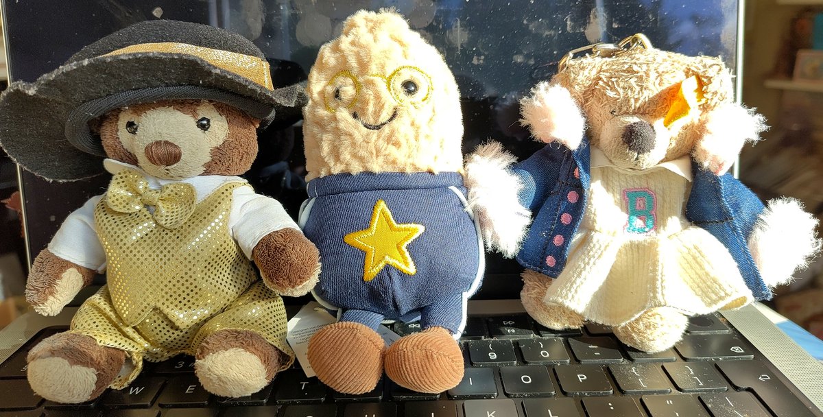 Sebastian & Emma Bear tweet media