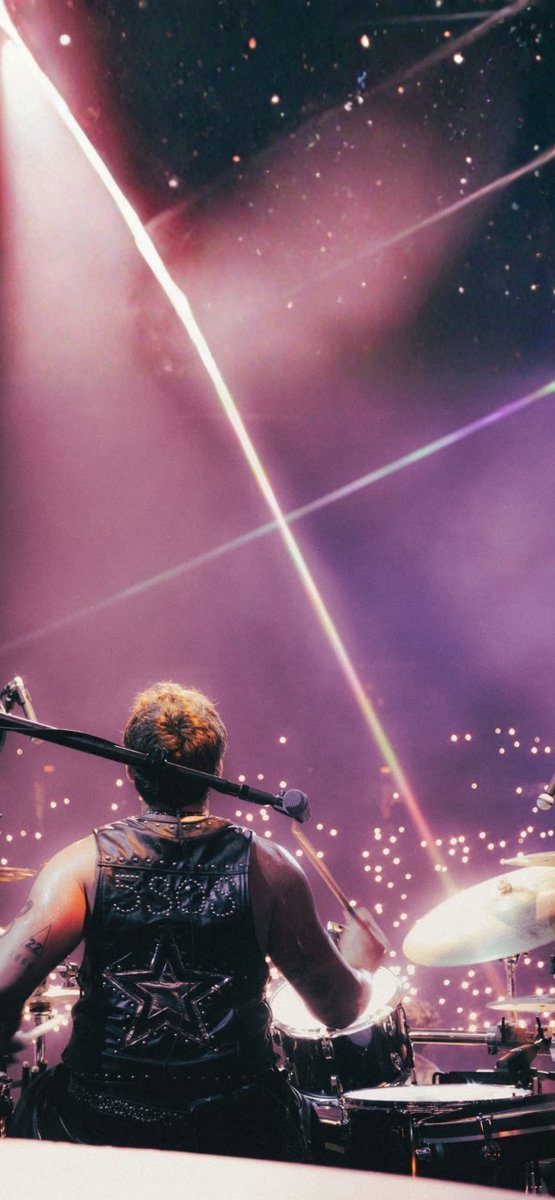 lockscreen ✨ tweet media