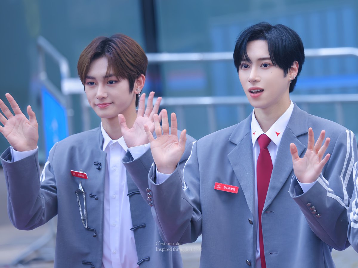 𝘾'𝙚𝙨𝙩 𝙗𝙤𝙣 𝙨𝙩𝙖𝙧 tweet media