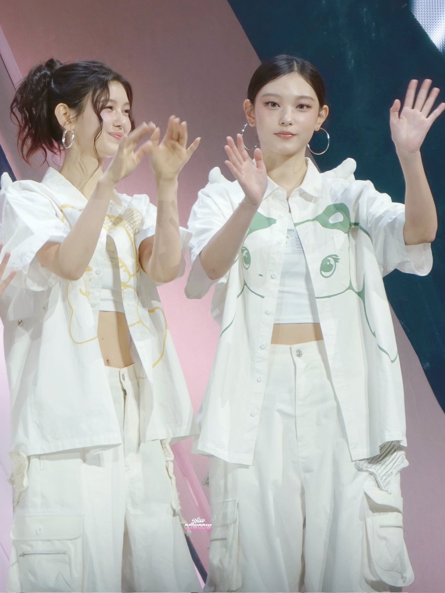 Bunnies_CowCow tweet media