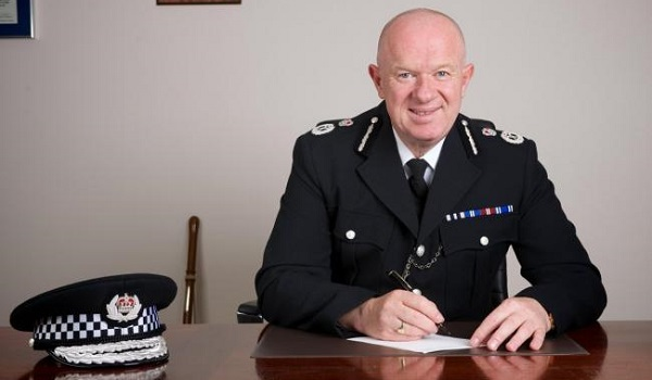 Service d'inspection des services policiers tweet media
