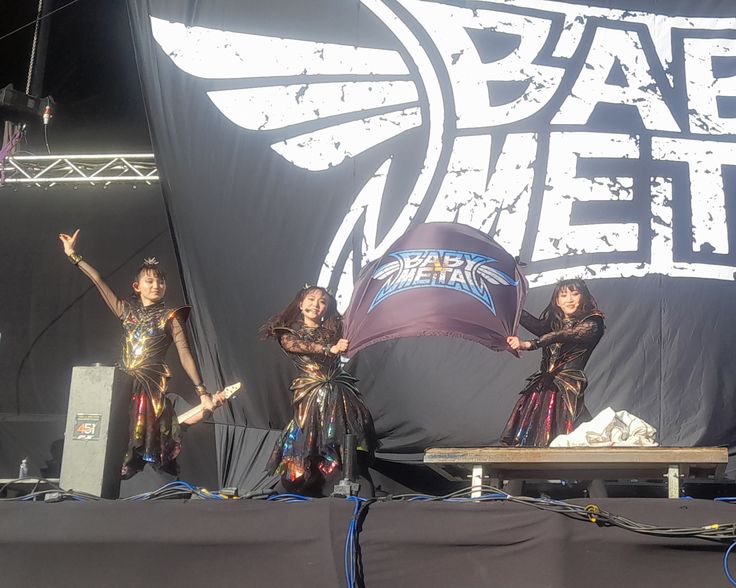 moabostera's tweet photo. @BABYMETAL_JAPAN VAMOOOOOOOOOOOOOO 🇦🇷🇦🇷 https://t.co/6vKapGW9EW
