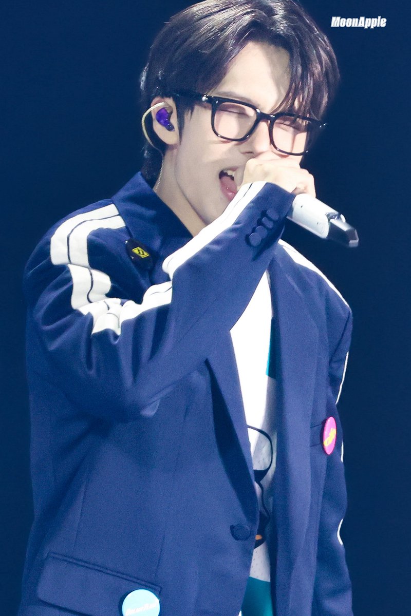 𝐌𝐨𝐨𝐧𝐀𝐩𝐩𝐥𝐞 tweet media