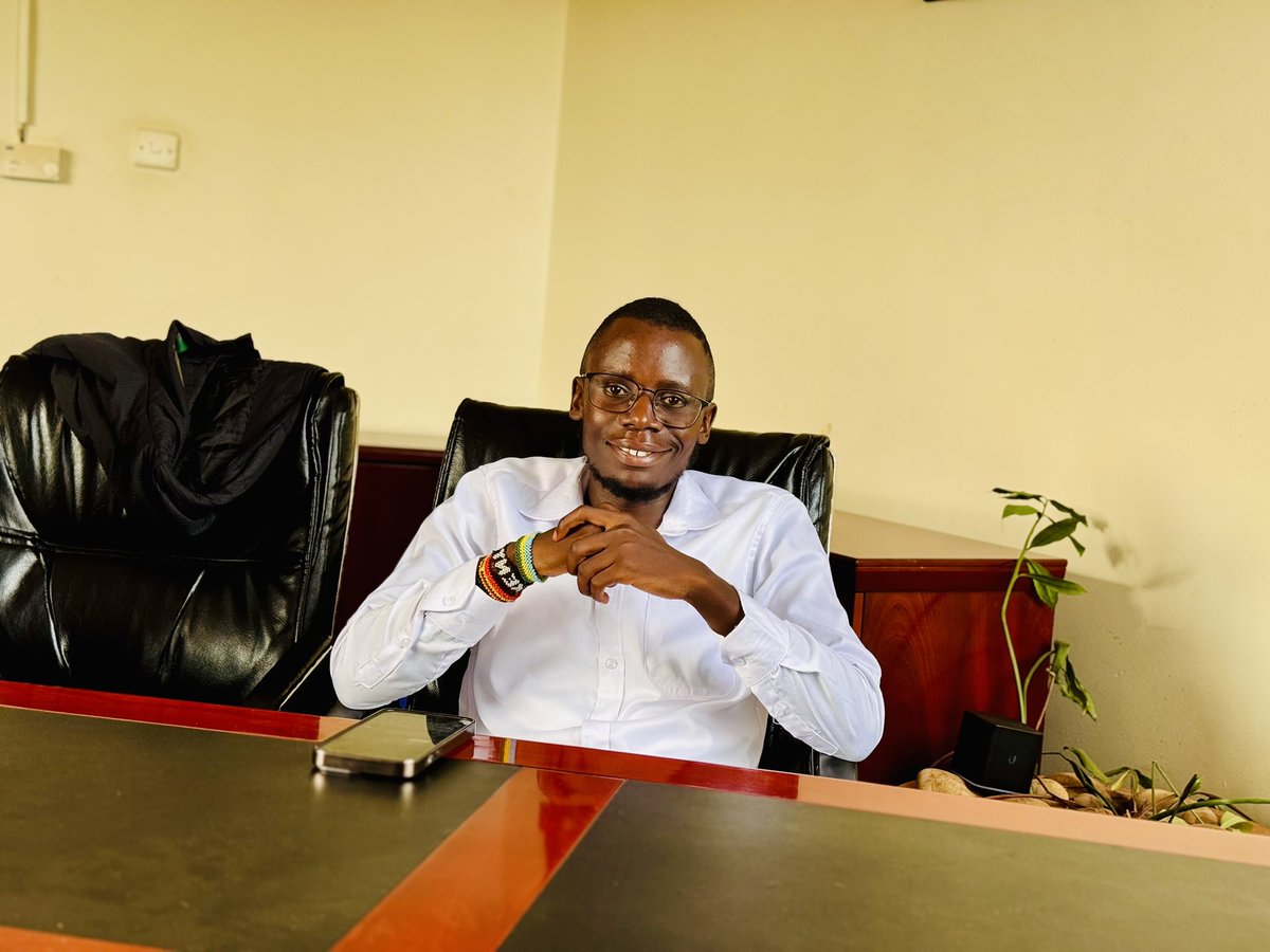 Uganda_Expozed's tweet photo. FOR UOX PRESIDENT! https://t.co/vNpQ9rUvqM