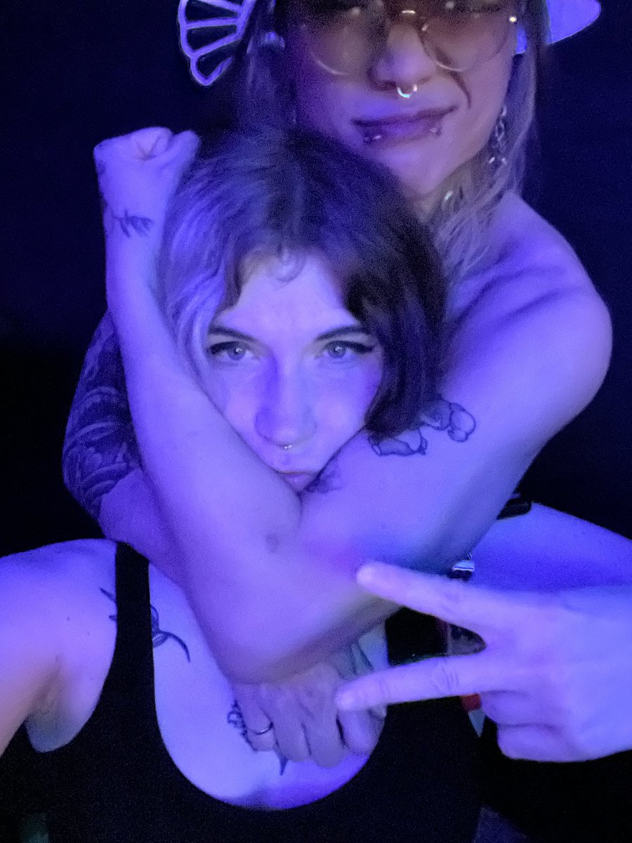 daylightelise tweet media