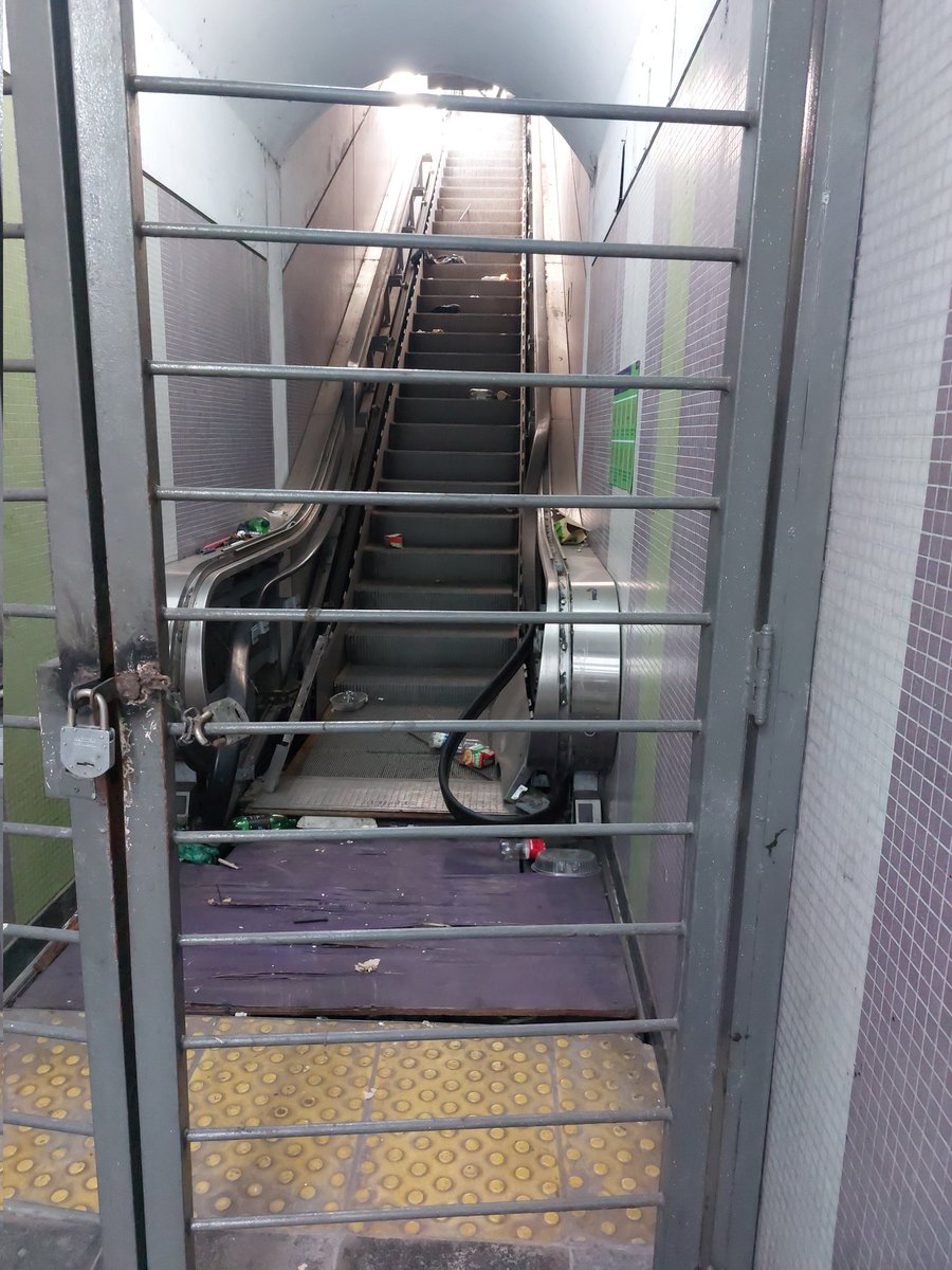 Se acuerdan de la Línea E en Retiro? 

Volvió en forma de la Estación Catalinas de la línea E

En unos meses le agregan una chapa y completan la política de Estado de <a href="/jorgemacri/">Jorge Macri</a> 

La Ciudad moderna que queremos fomenta que todas las personas puedan acceder al transporte público