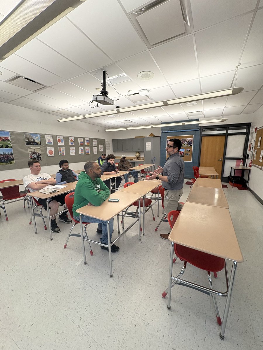 football_fitch's tweet image. Grateful for our partnership with GMF. Monthly collaboration to align, grow, and build leaders from youth to high school.

Consistency. Accountability. Standard. Appreciate everyone investing in our players and future.
#FalconFootball #OneProgram #TimeIsNow