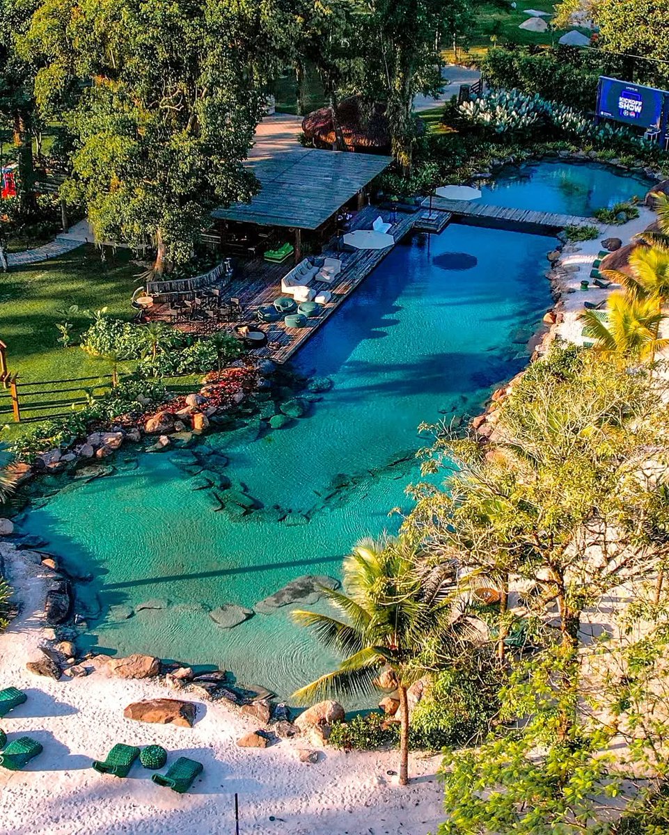 République tweet media