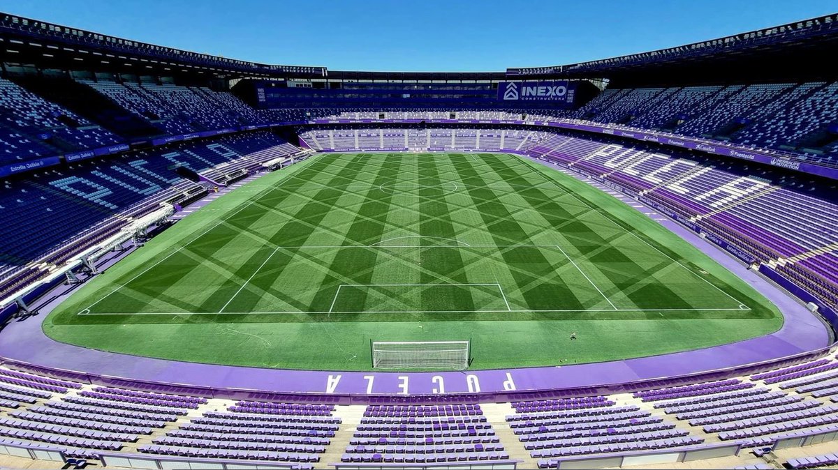 Today, our very own <a href="/Mallorcalex100/">Alex Fitzpatrick</a> is on his travels as he heads to the beautiful city of Valladolid!

He will visiting José Zorrilla as he takes in <a href="/realvalladolid/">Real Valladolid C.F.</a> vs Cádiz. So, we thought what better time to do a thread on the brief history of the club!

THREAD 🧵
