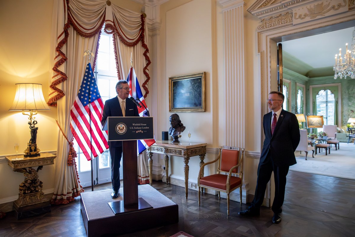 Ambassador Warren Stephens tweet media