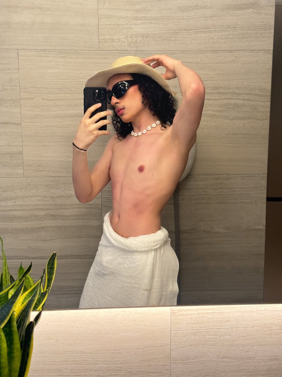 Elie إيلي tweet media