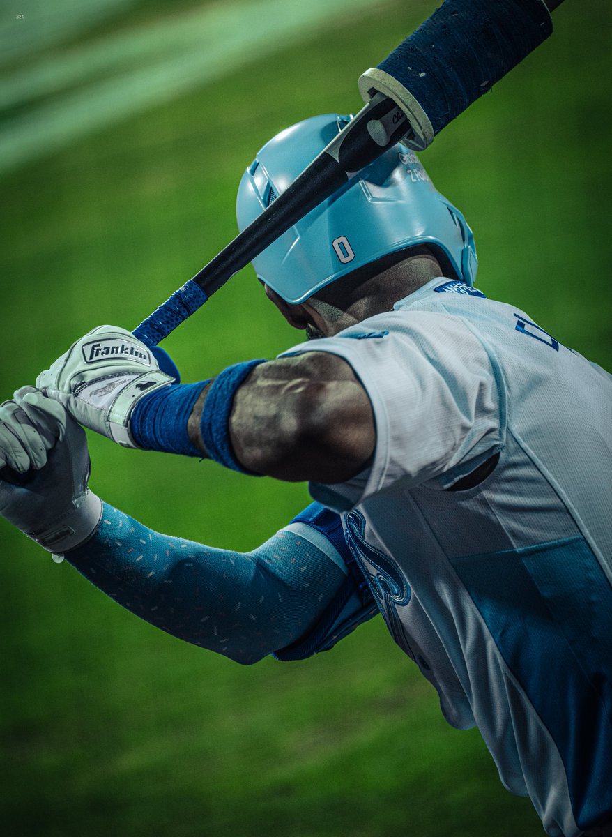 𝟑𝟐𝟒𝐩𝐫𝐱𝐬𝐬 tweet media