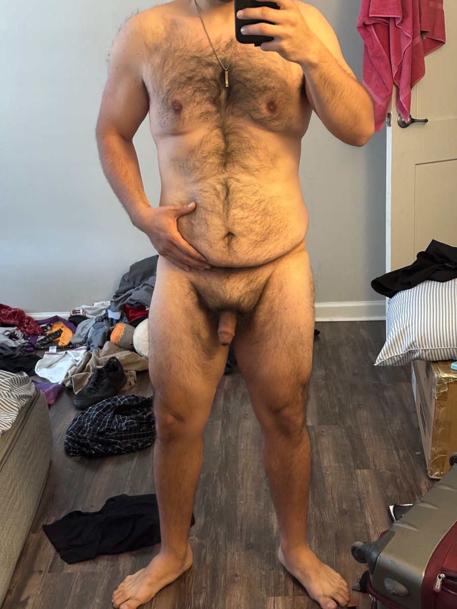 UncutCubCo's tweet photo. #tummytuesday for you folks https://t.co/bVddpiW6dN