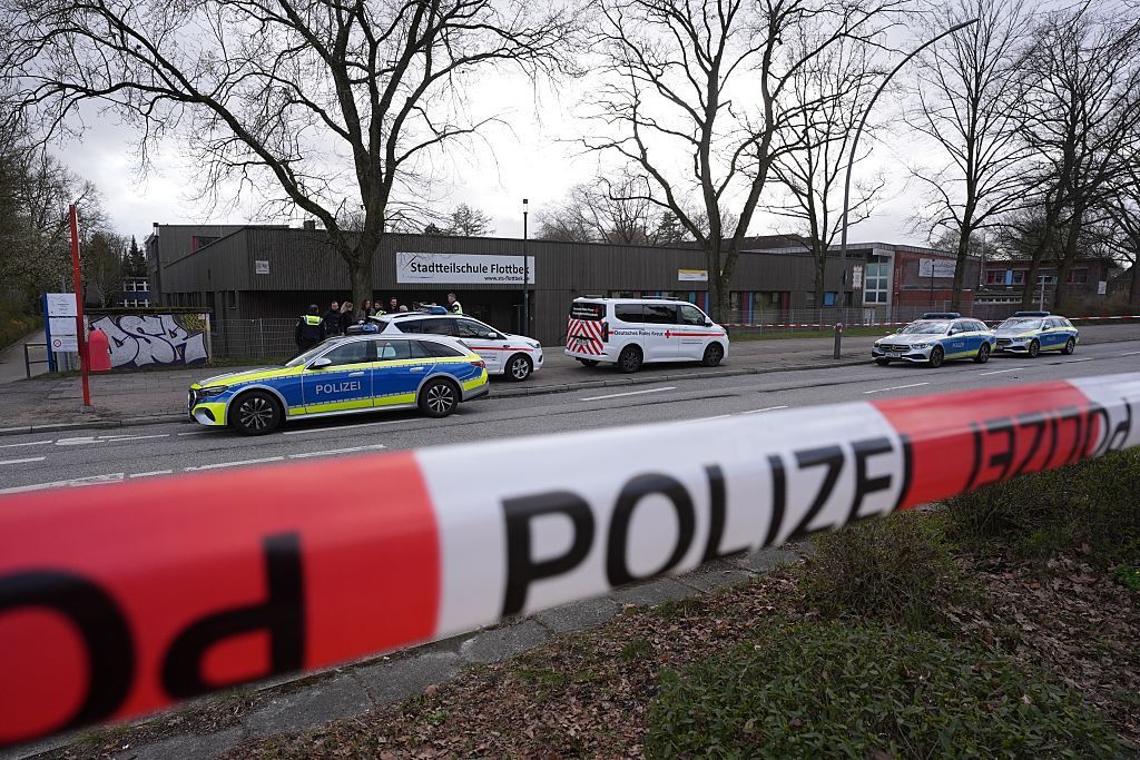 Remix News & Views tweet media