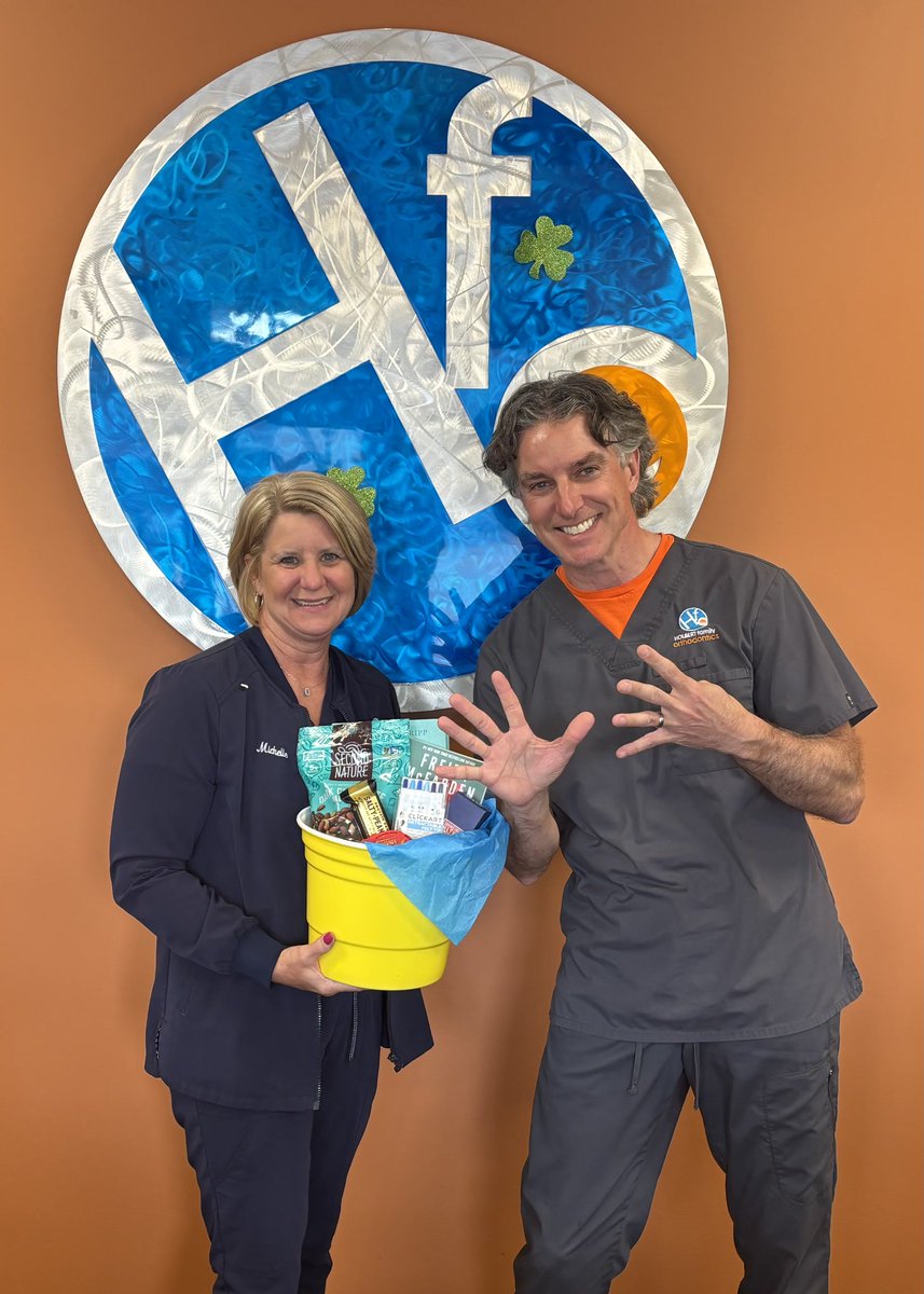 Yesterday we had the joy of celebrating Michelle and her 9th anniversary with Holbert Family Orthodontics 🎉💙. We are so grateful for her dedication, kindness, and the calm, caring way she helps our patients every day. 

#HolbertFamilyOrthodontics #WorkAnniversary