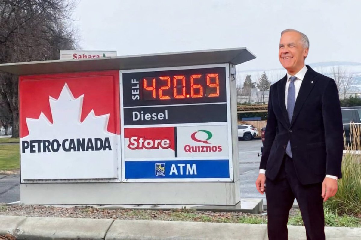 Canada Roast tweet media