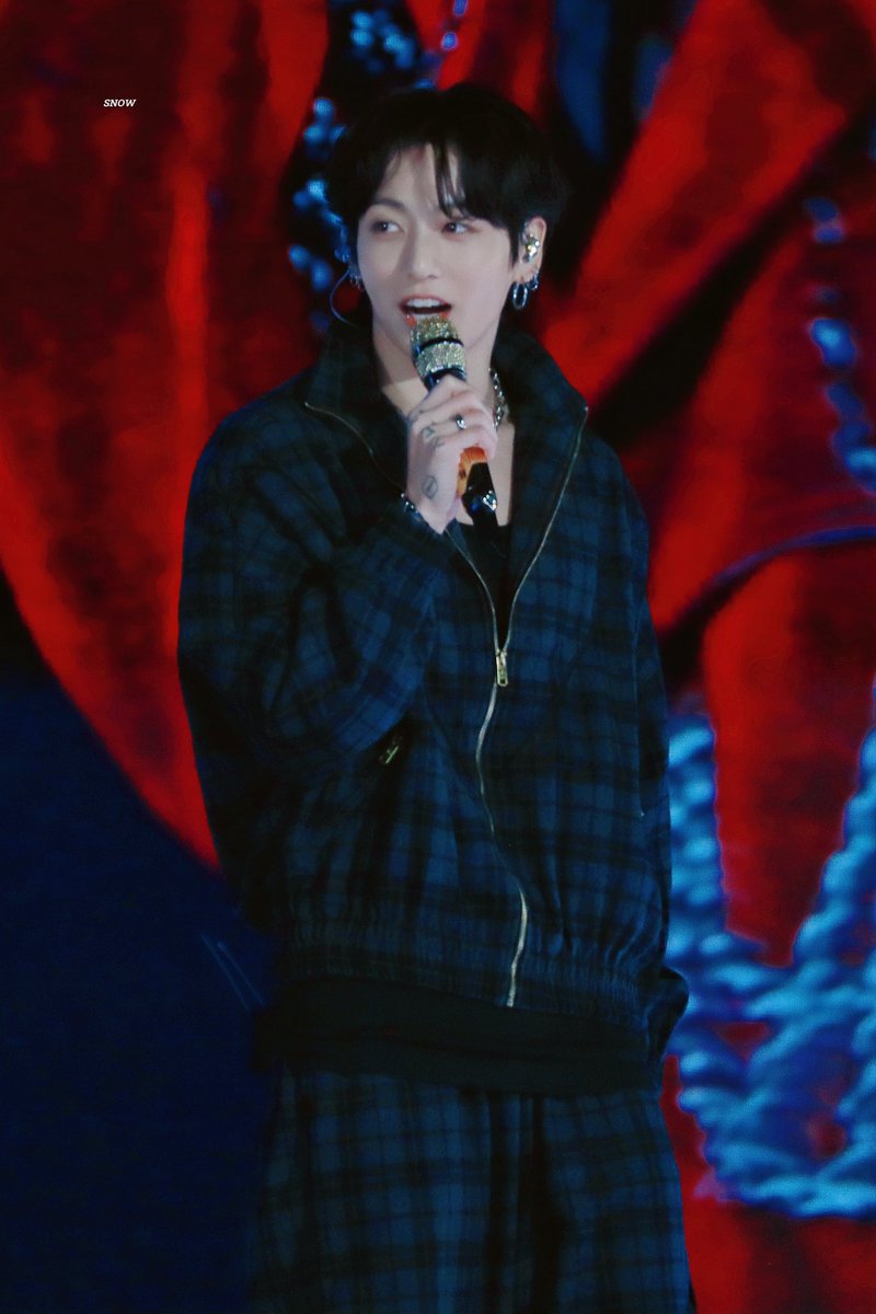 SNOW.🐾 tweet media