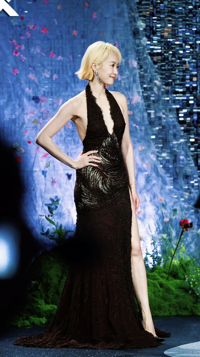 𝒗𝒊𝒄𝒕𝒐𝒓𝒊𝒂 𝒂𝒓𝒄𝒉𝒊𝒗𝒆 宋茜 tweet media